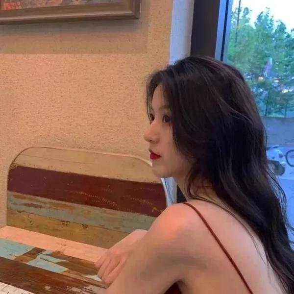 朱莉小姐
